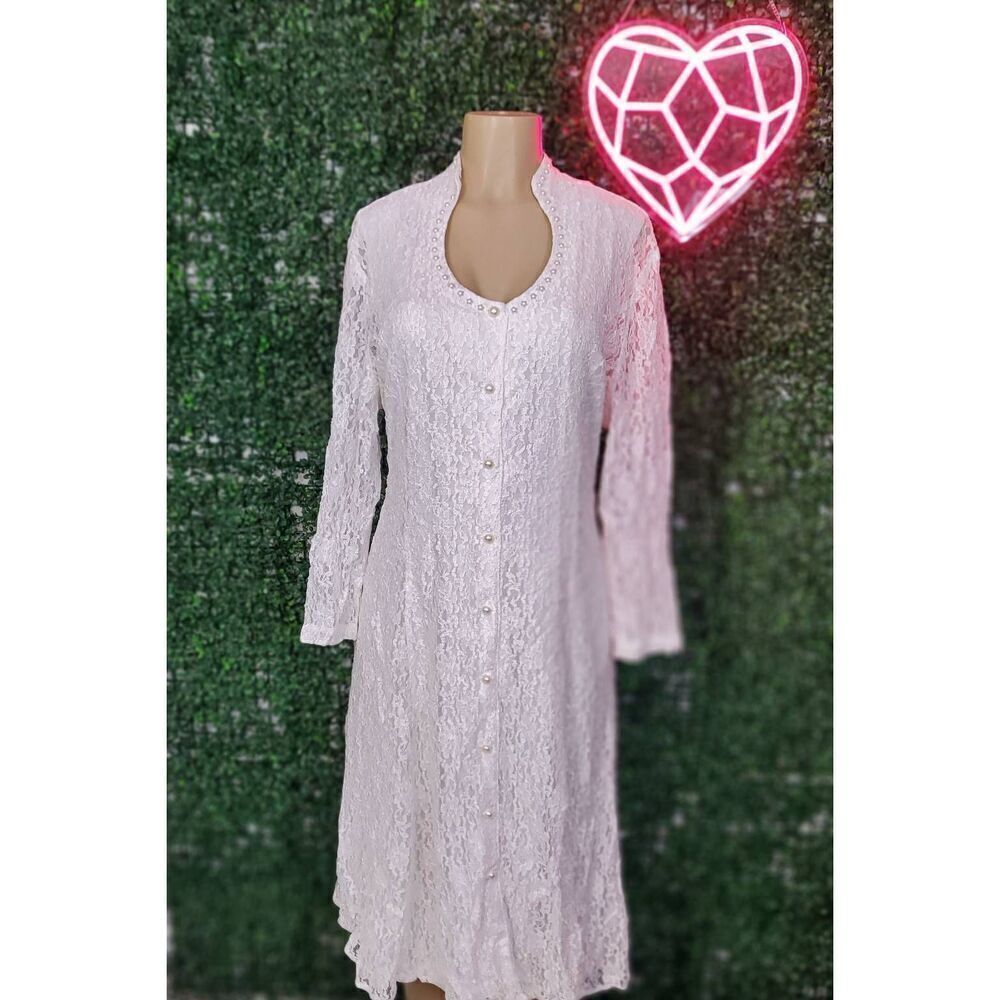 New Frontier vintage lace dress